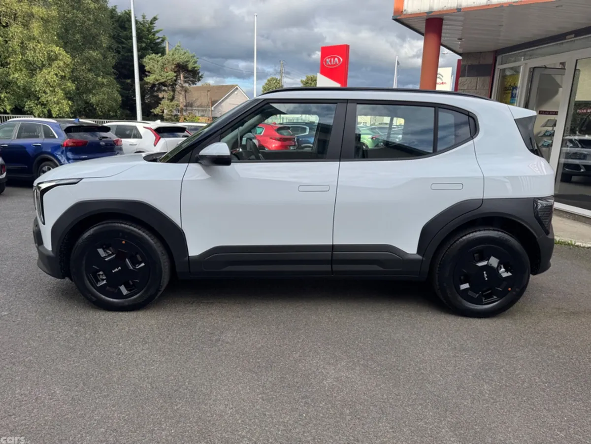 Kia EV2 Hatchback, Electric, 2026, White