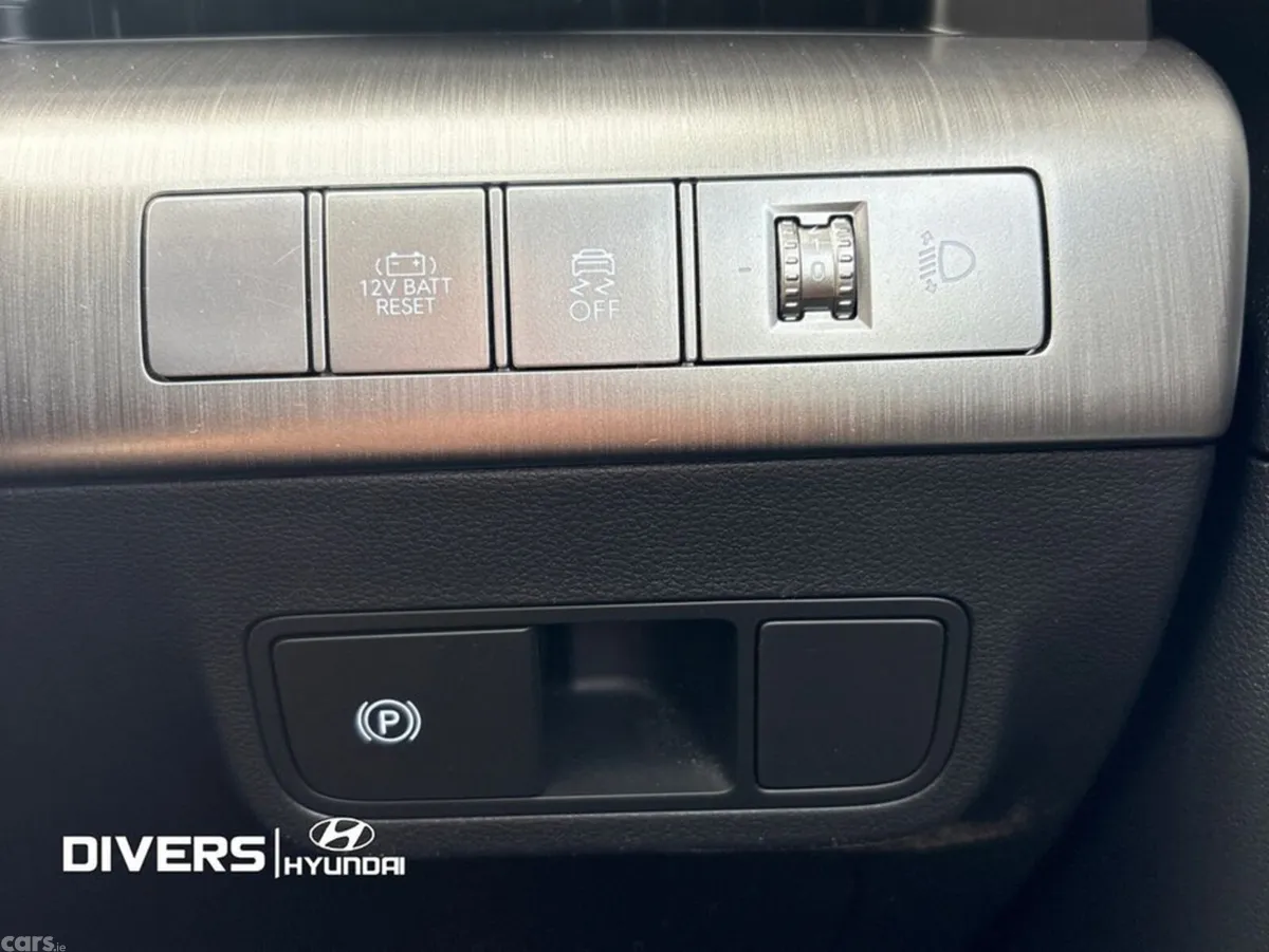 Hyundai KONA MPV, Petrol Hybrid, 2024, Grey