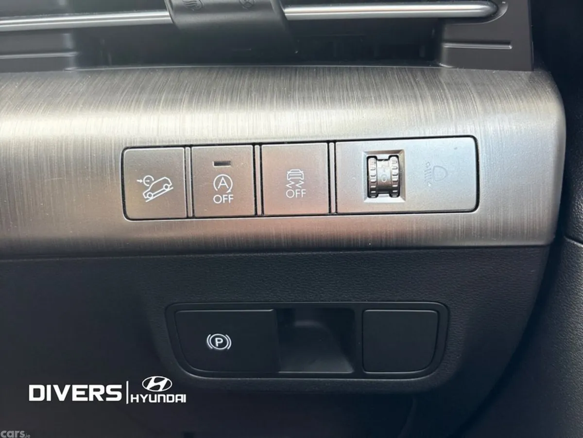Hyundai KONA MPV, Petrol, 2023, Grey