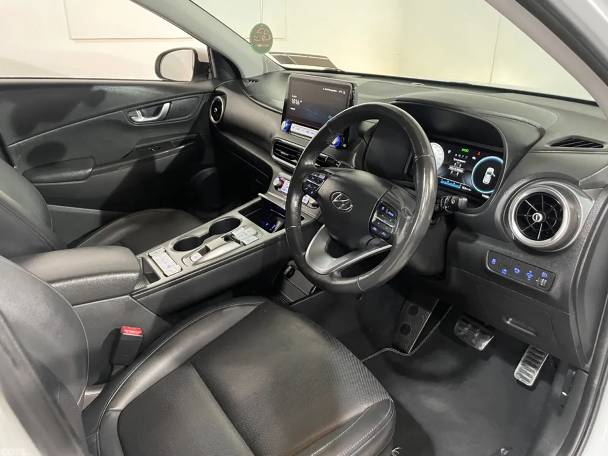Hyundai KONA MPV, Electric, 2022, White