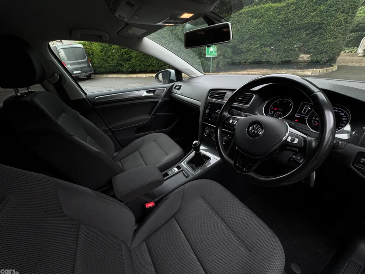 Volkswagen Golf Hatchback, Diesel, 2017, White