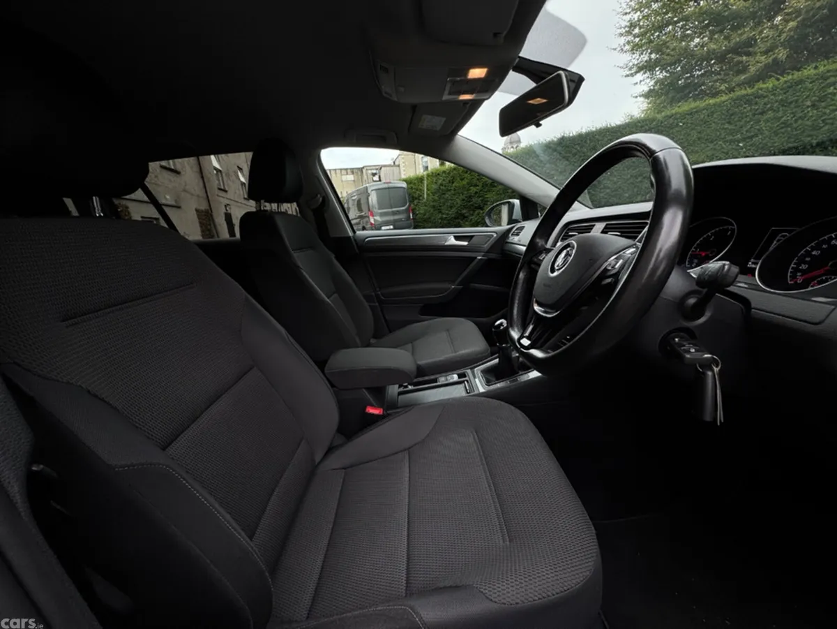 Volkswagen Golf Hatchback, Diesel, 2017, White