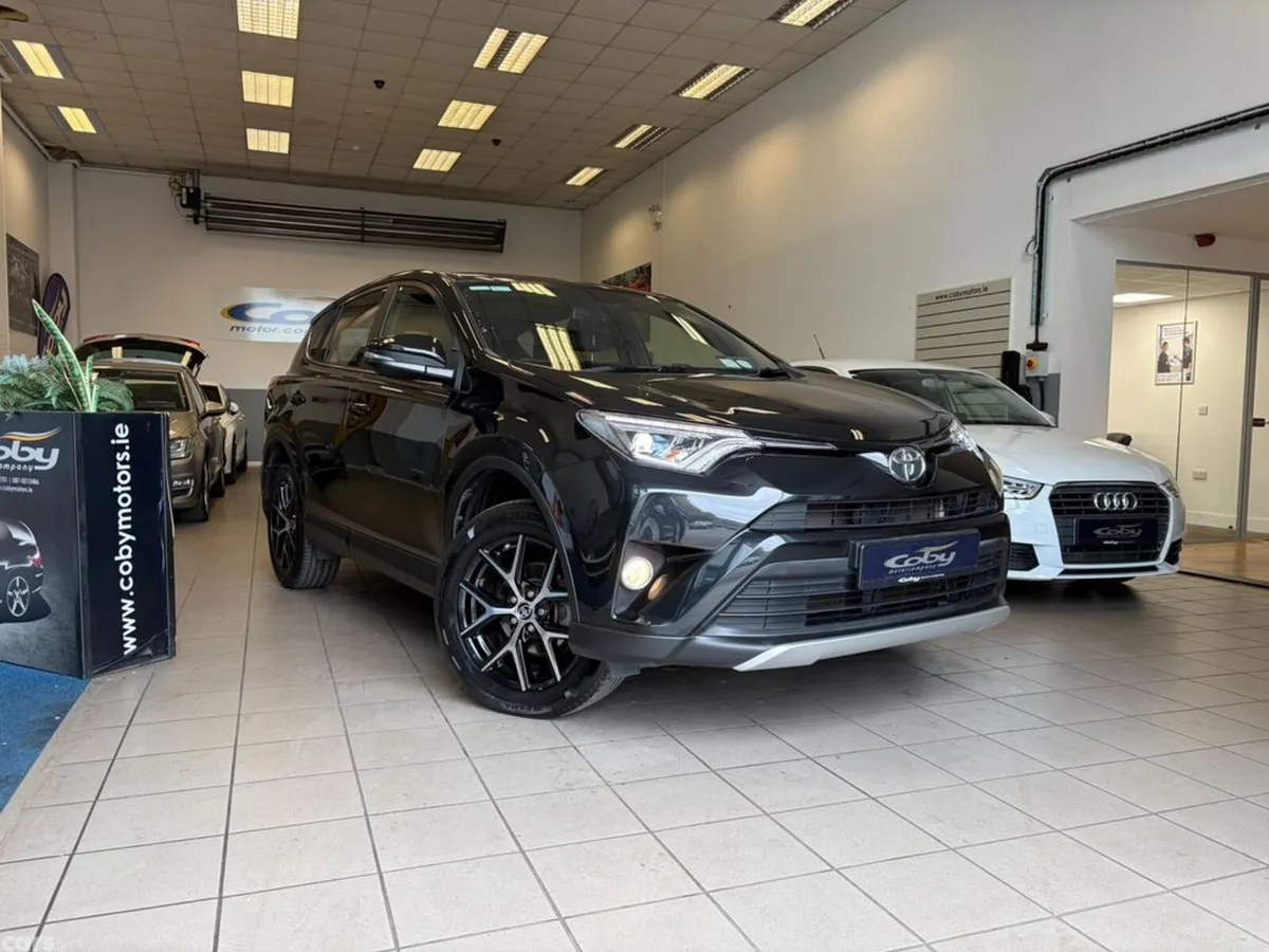 Toyota RAV4 MPV, Diesel, 2016, Black