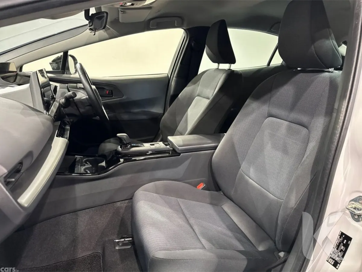 Toyota Prius 1.8 HYBRID AUTOMATIC NEW MODEL - DIGI, Ballymount