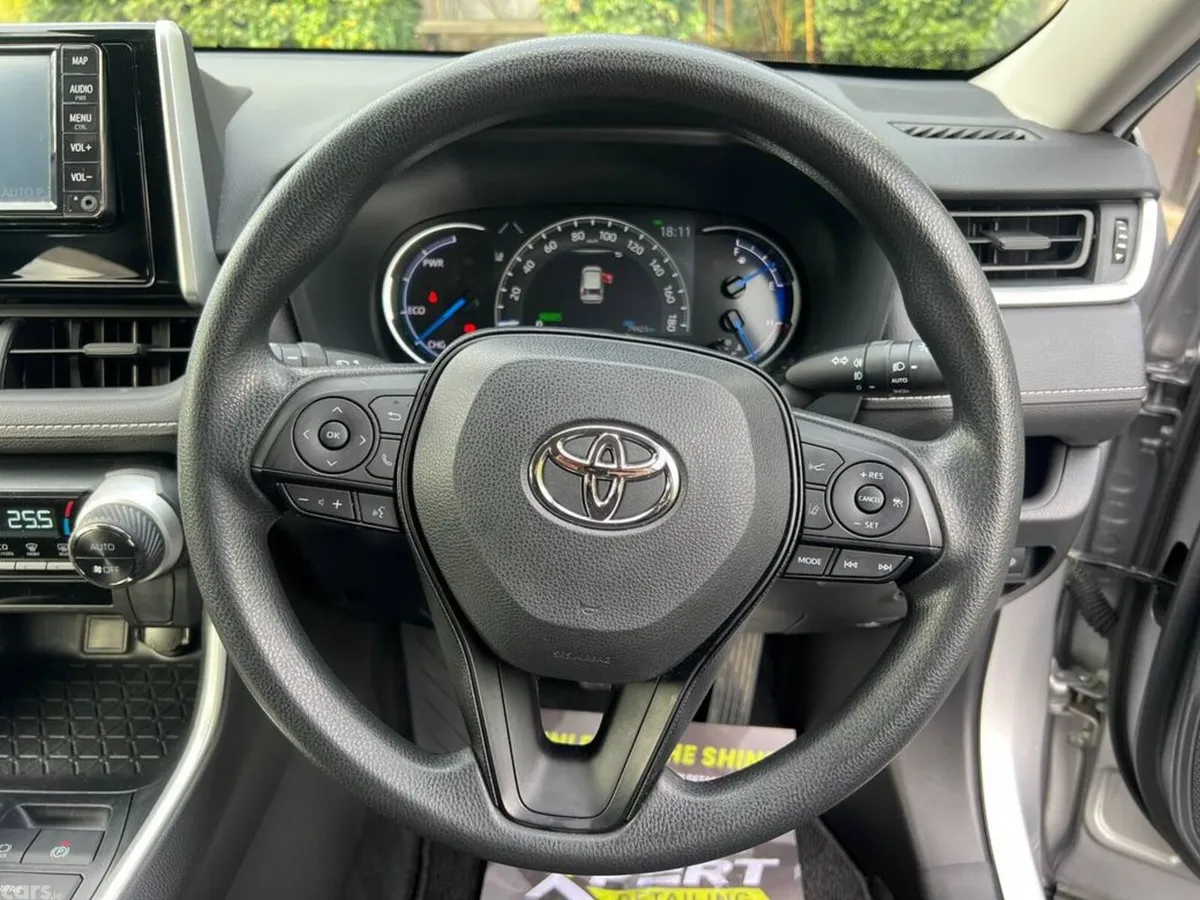 Toyota RAV4 SUV, Petrol Hybrid, 2023, Silver