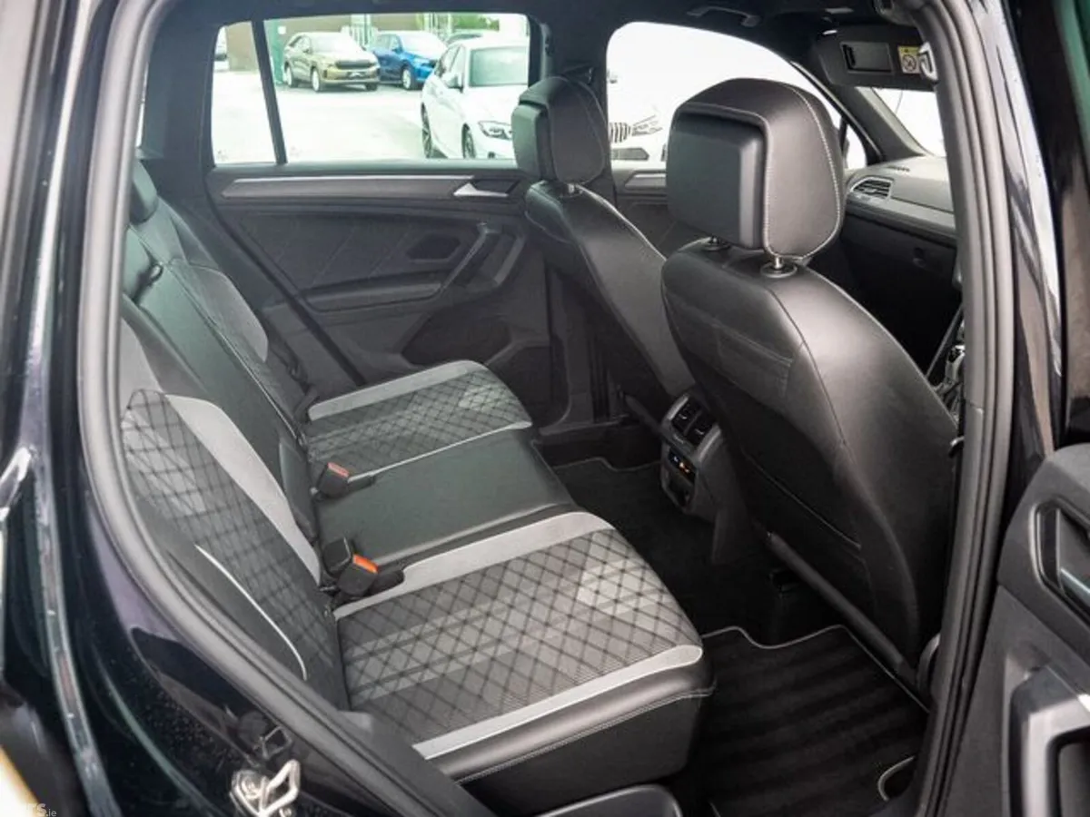 Volkswagen Tiguan Estate, Diesel, 2023, Black