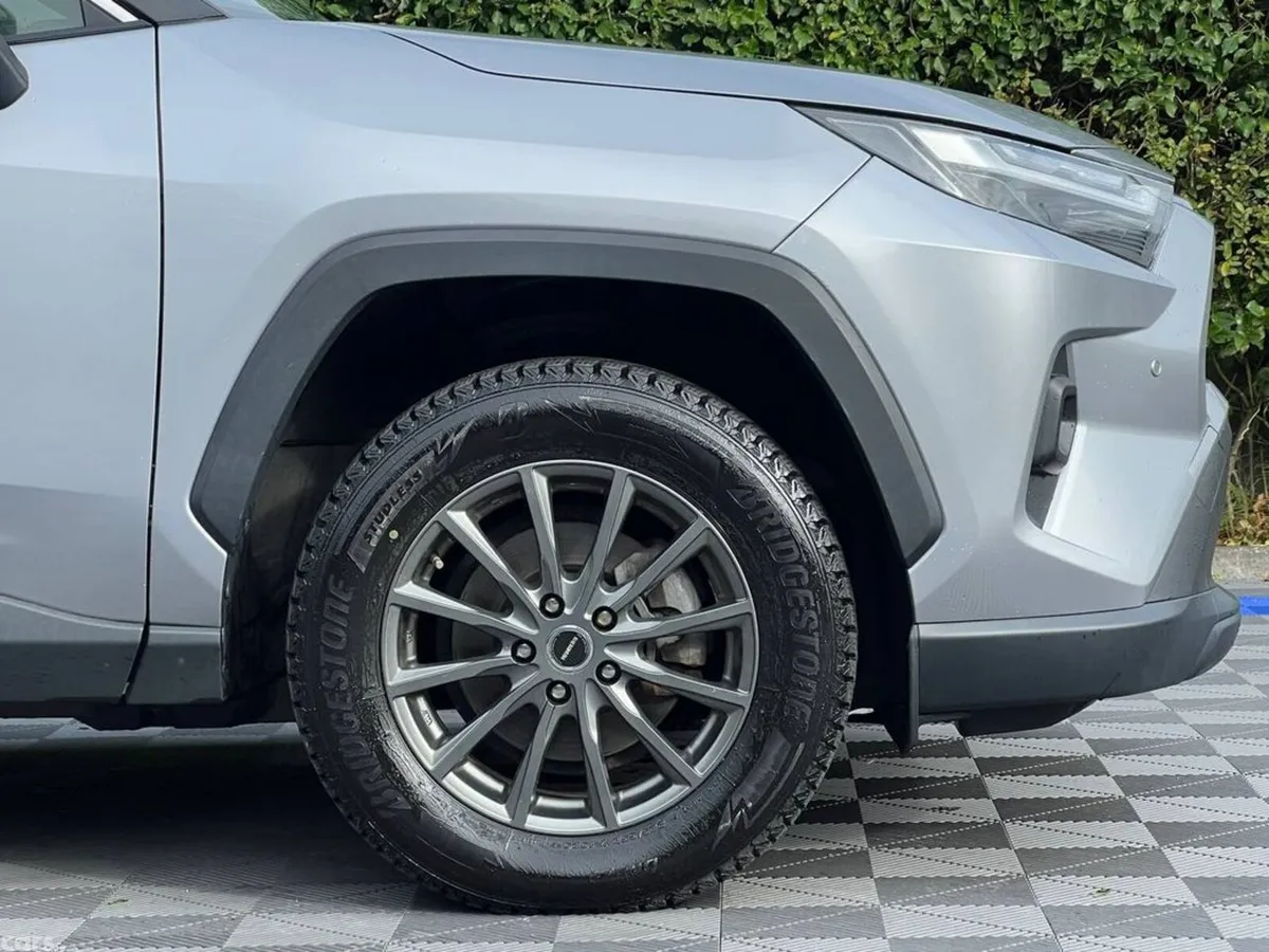 Toyota RAV4 SUV, Petrol Hybrid, 2023, Silver