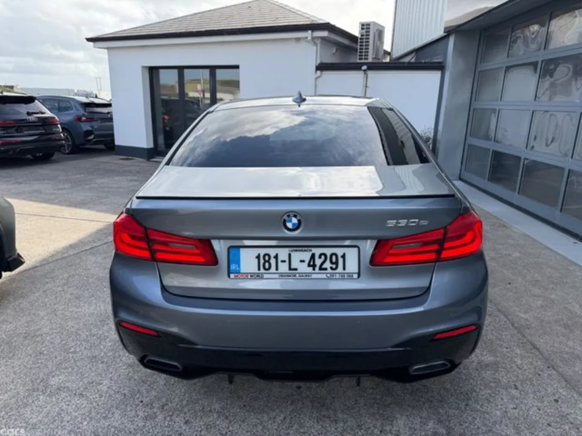 BMW 5-Series Saloon, Petrol Plug-in Hybrid, 2018, Blue