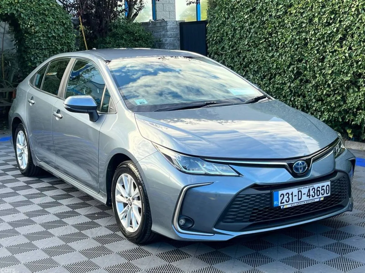 Toyota Corolla Saloon, Petrol Hybrid, 2023, Grey