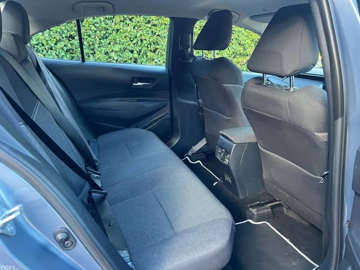 Toyota Corolla Saloon, Petrol Hybrid, 2023, Grey