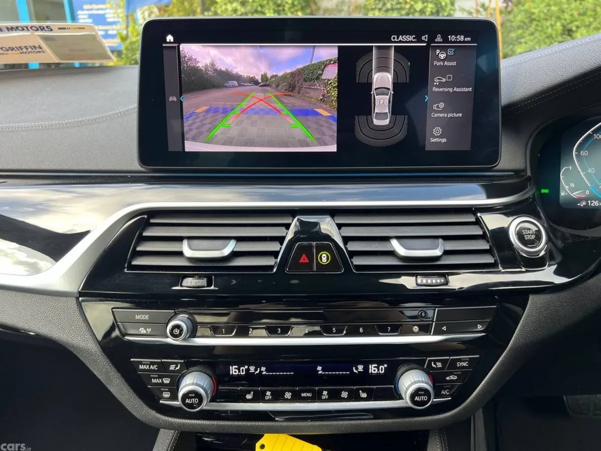 BMW 5-Series Saloon, Petrol Plug-in Hybrid, 2021, White