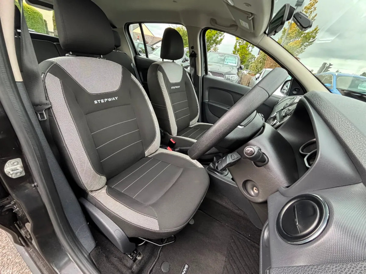 Dacia Sandero Stepway Hatchback, Petrol, 2021, Black