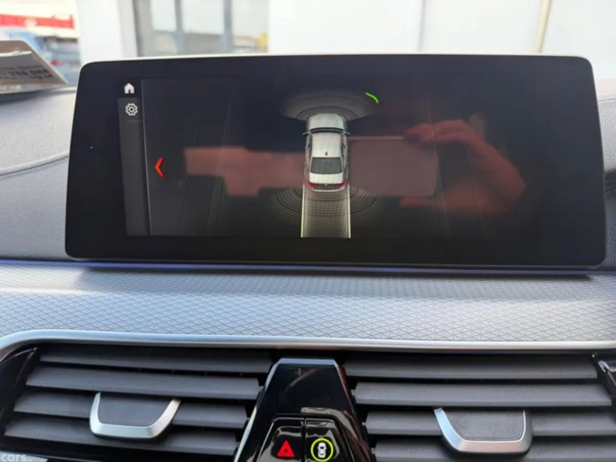 BMW 5-Series Saloon, Petrol Plug-in Hybrid, 2018, Blue