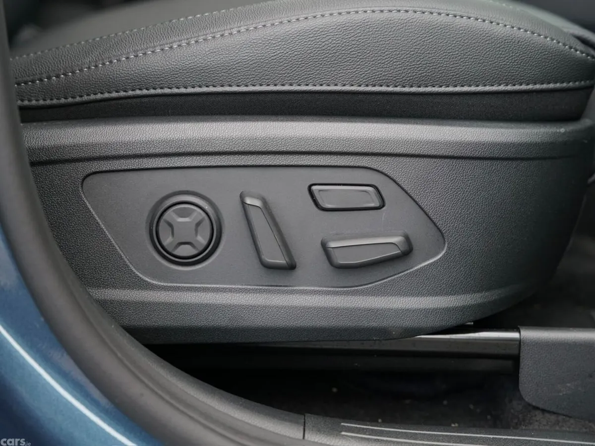 Kia Sorento SUV, Petrol Plug-in Hybrid, 2026, Blue