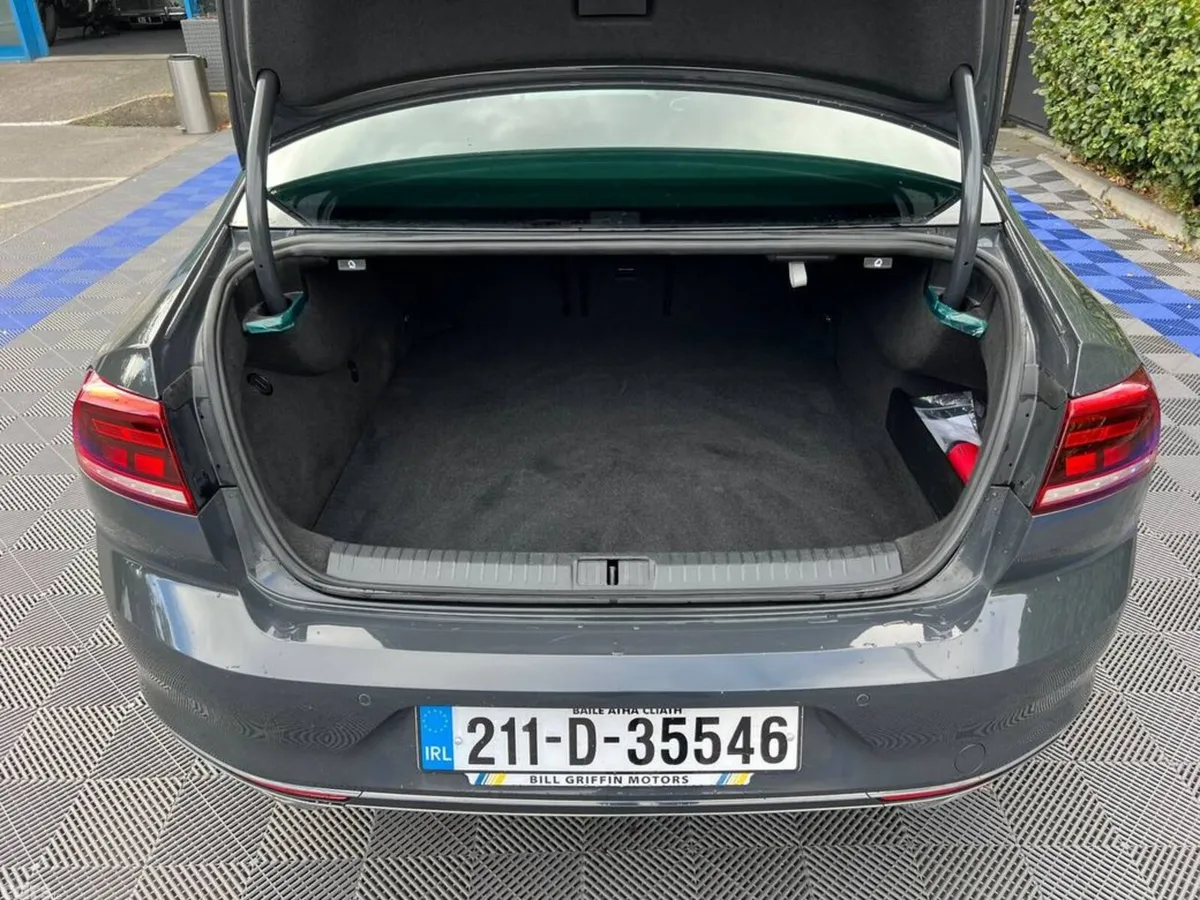 Volkswagen Passat Saloon, Petrol Plug-in Hybrid, 2021, Grey