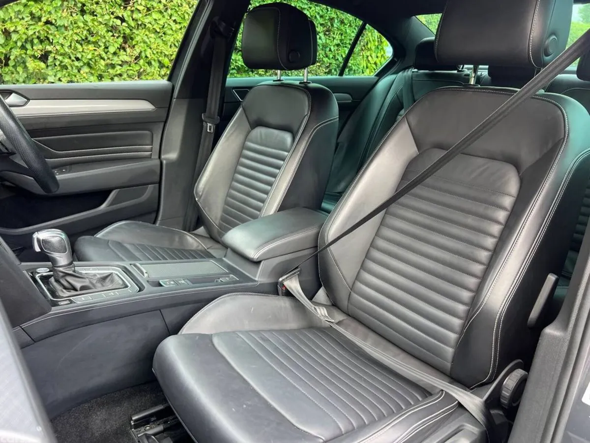 Volkswagen Passat Saloon, Petrol Plug-in Hybrid, 2021, Grey