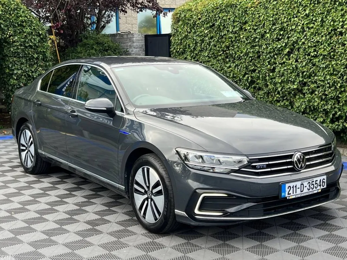 Volkswagen Passat Saloon, Petrol Plug-in Hybrid, 2021, Grey