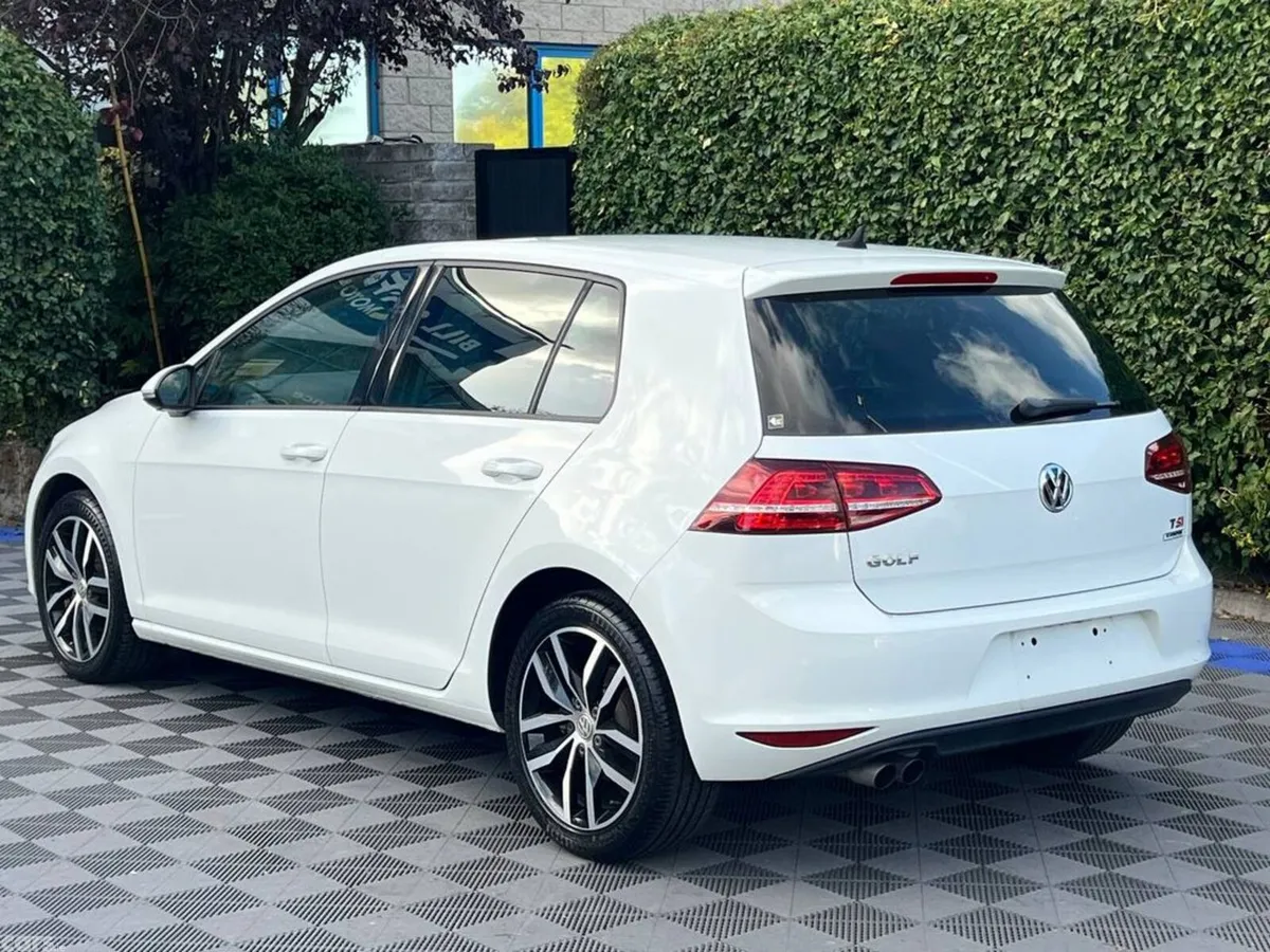Volkswagen Golf Hatchback, Petrol, 2017, White