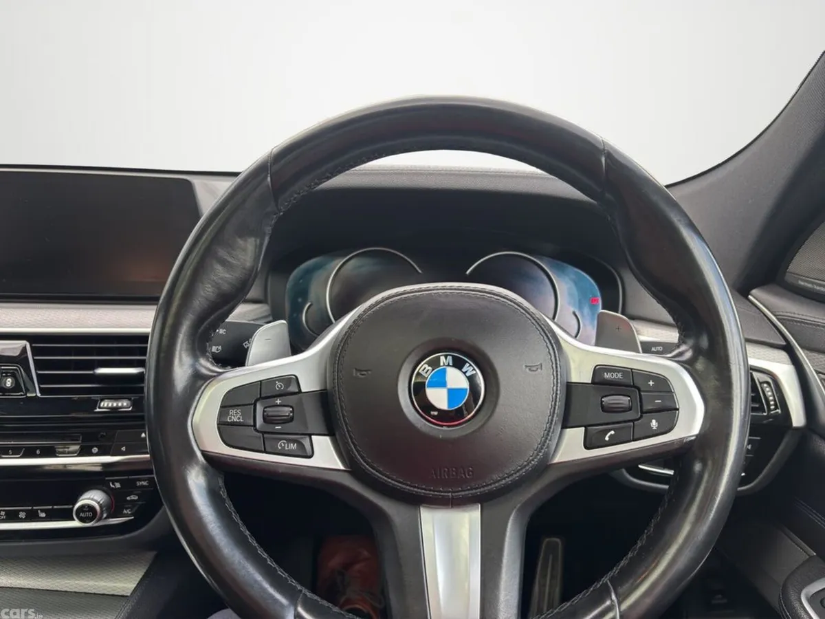 BMW 6-Series Hatchback, Petrol, 2018, White
