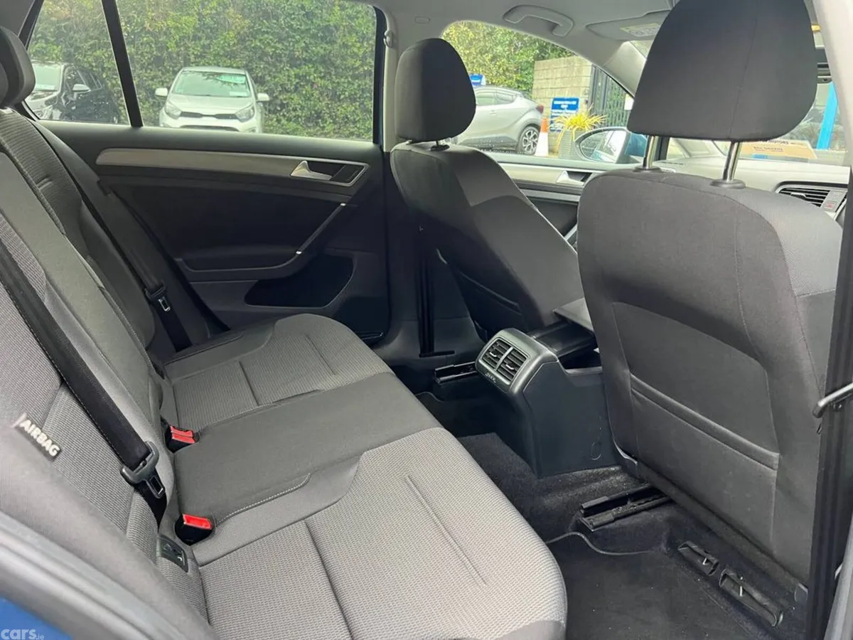 Volkswagen Golf Hatchback, Petrol, 2015, Blue