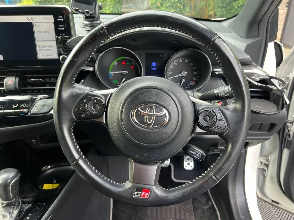 Toyota C-HR SUV, Petrol Hybrid, 2020, White