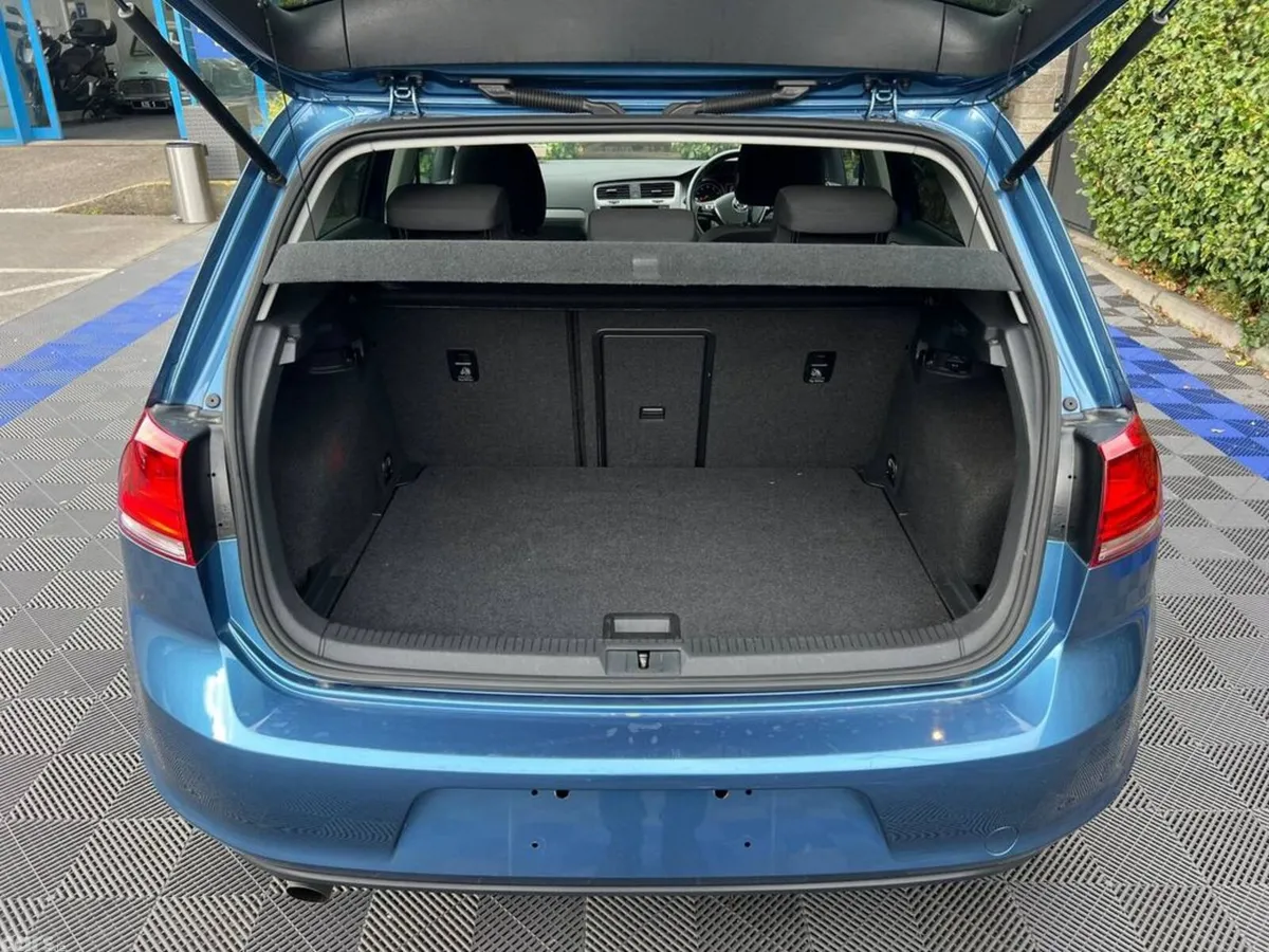 Volkswagen Golf Hatchback, Petrol, 2015, Blue