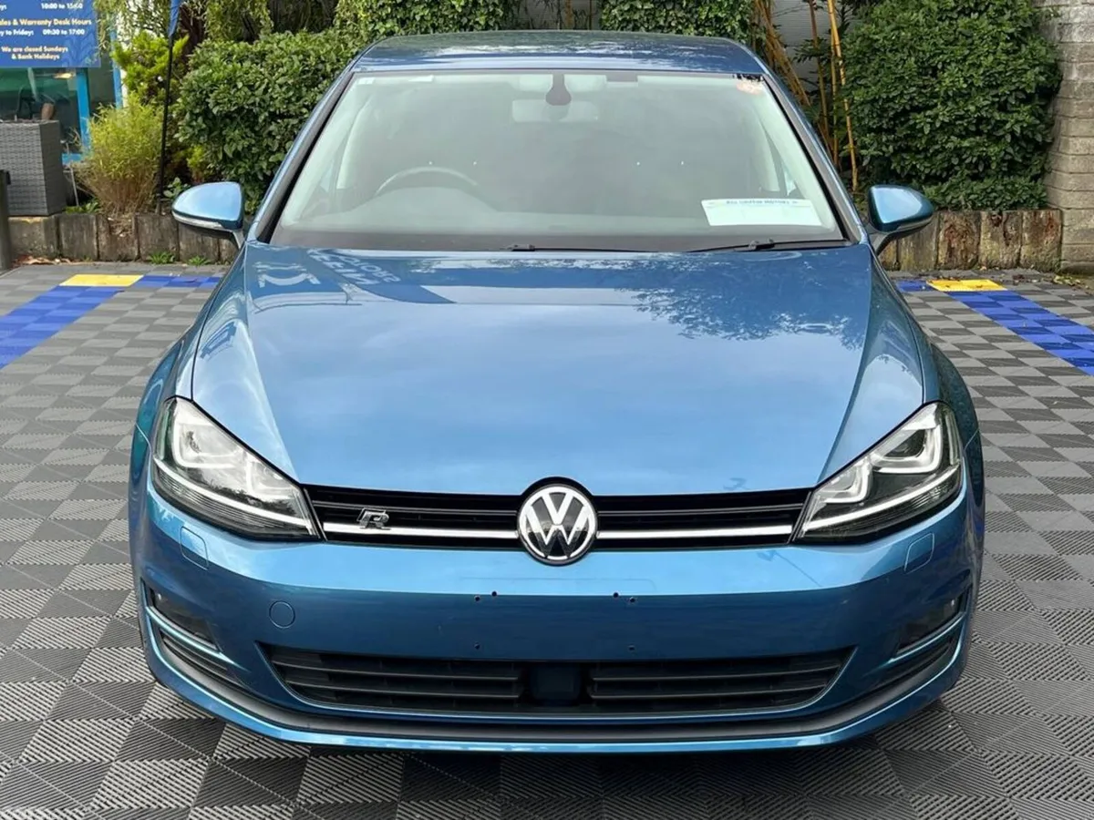 Volkswagen Golf Hatchback, Petrol, 2015, Blue