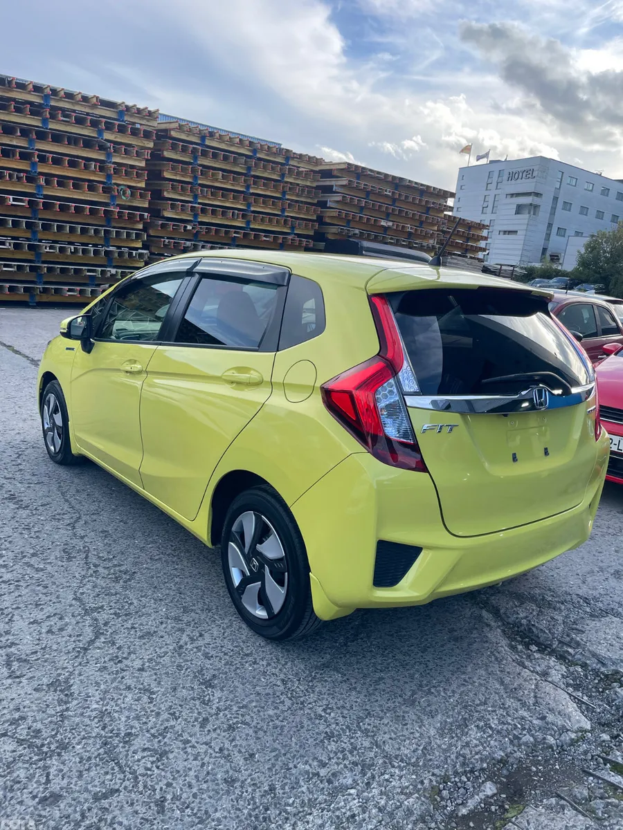 Honda Fit Hatchback, Petrol Hybrid, 2015, Yellow