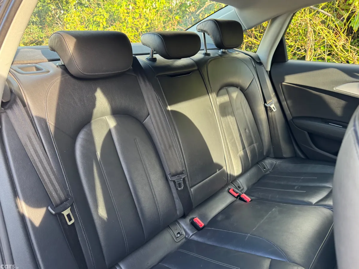 Audi A6 Saloon, Diesel, 2017, Blue