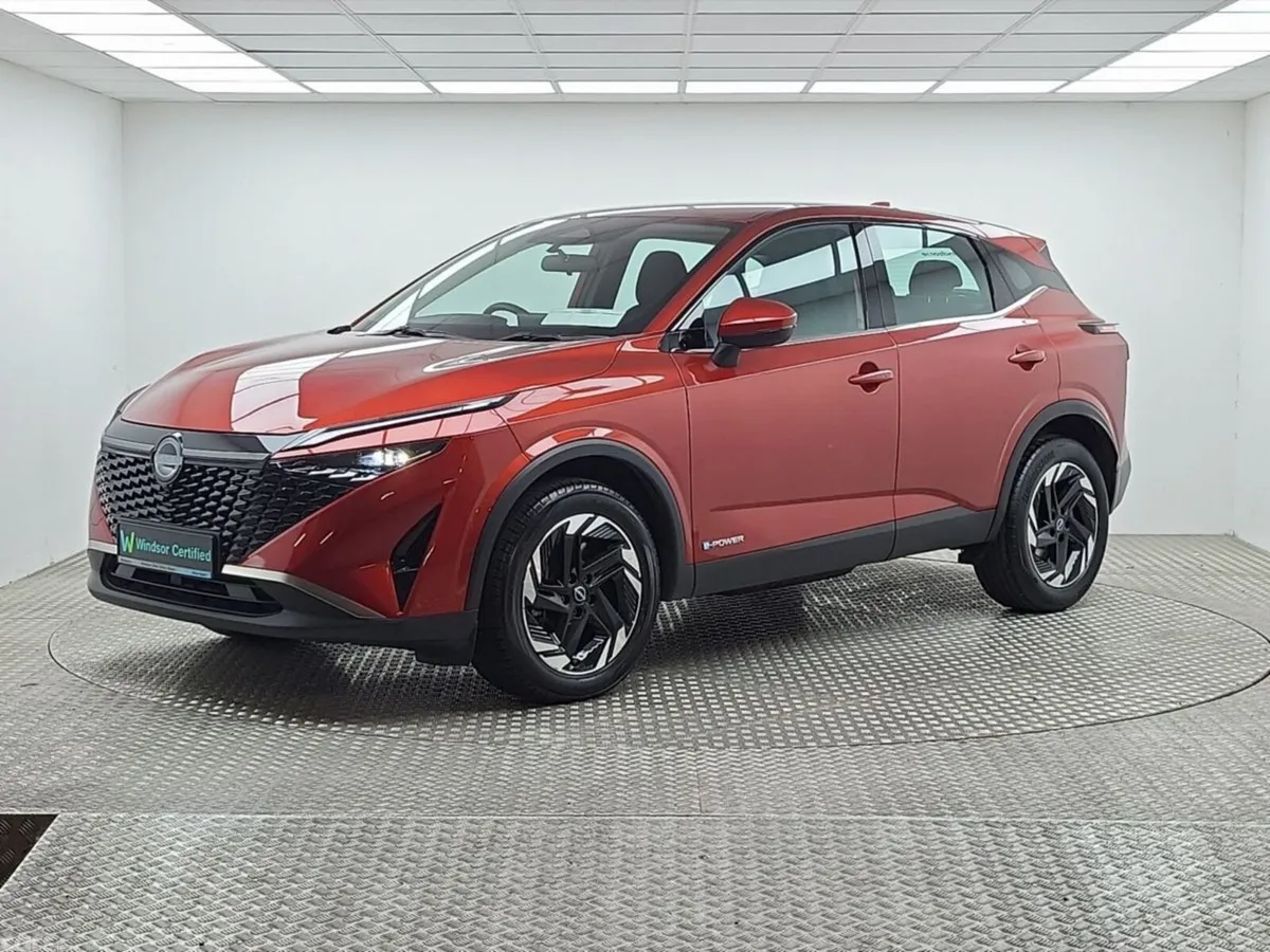 Nissan Qashqai MPV, Petrol Hybrid, 2026, Red