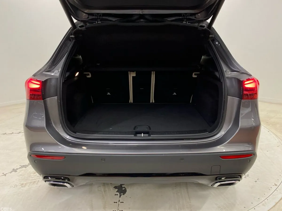 Mercedes-Benz GLA SUV, Diesel, 2024, Grey