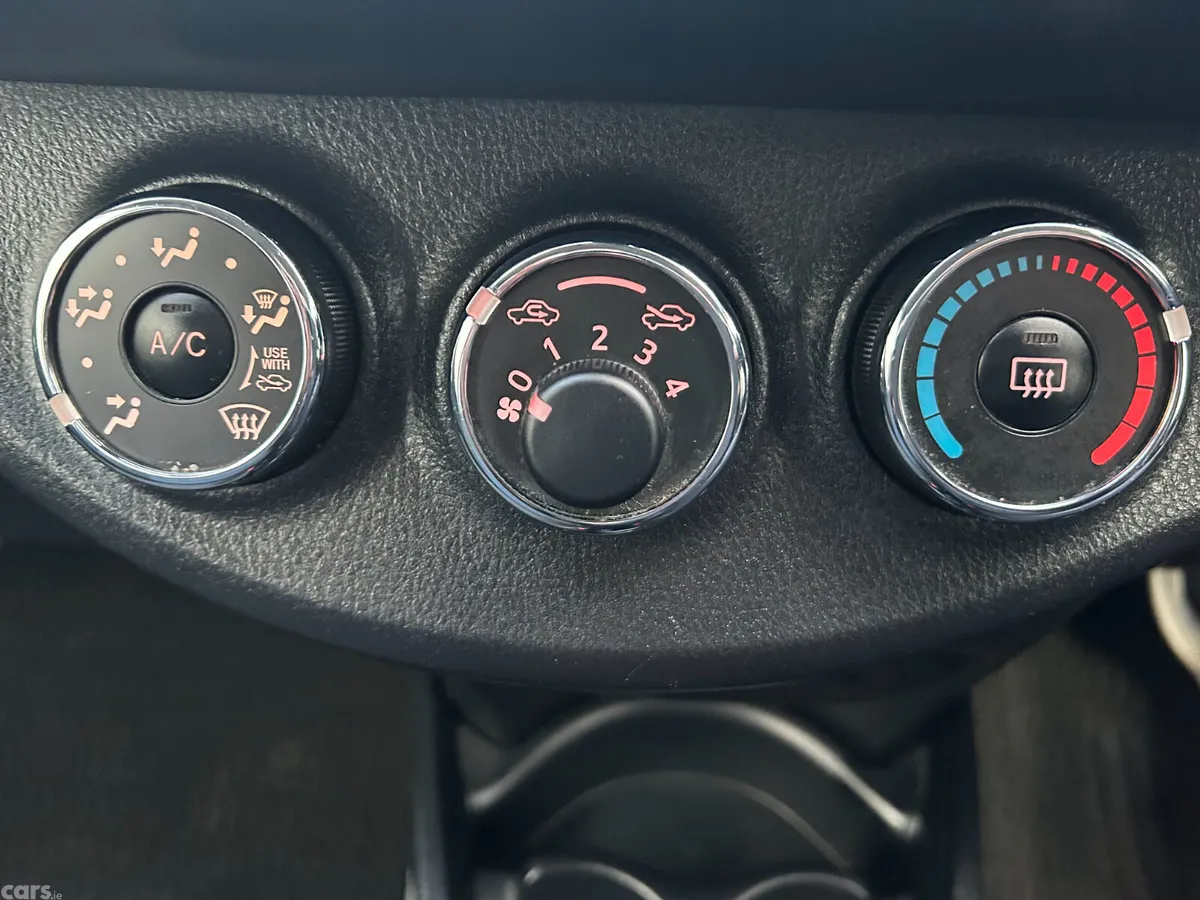 Toyota Vitz Hatchback, Petrol, 2018, Silver