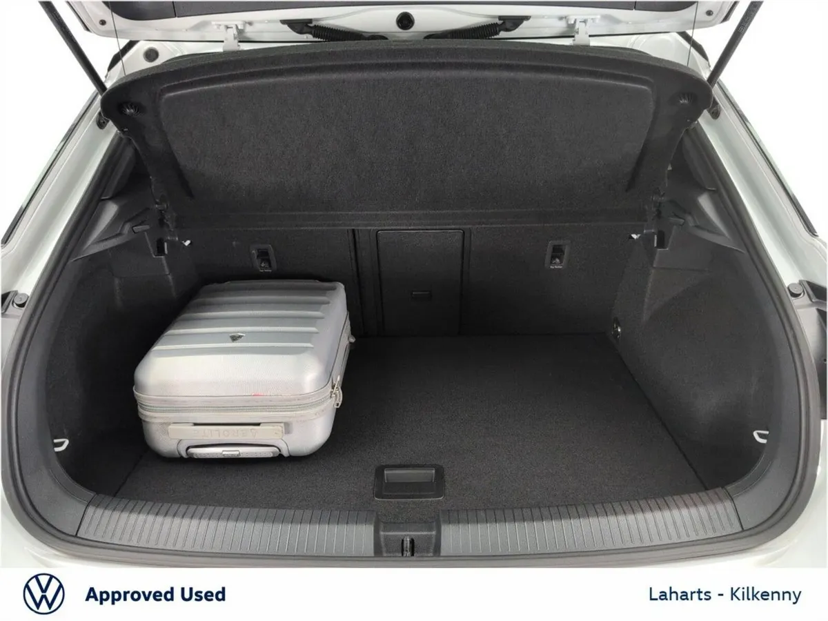 Volkswagen T-Roc SUV, Petrol, 2025, White