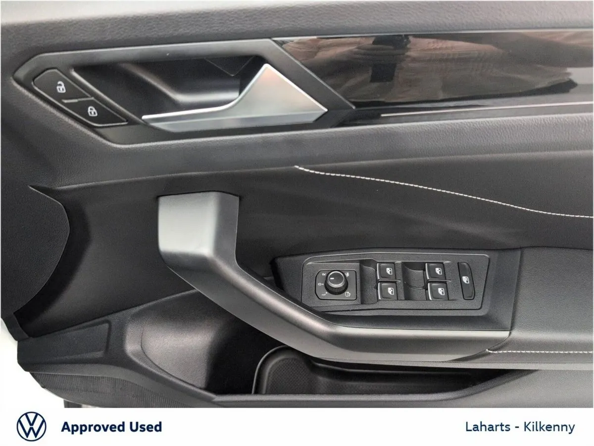 Volkswagen T-Roc SUV, Petrol, 2025, White
