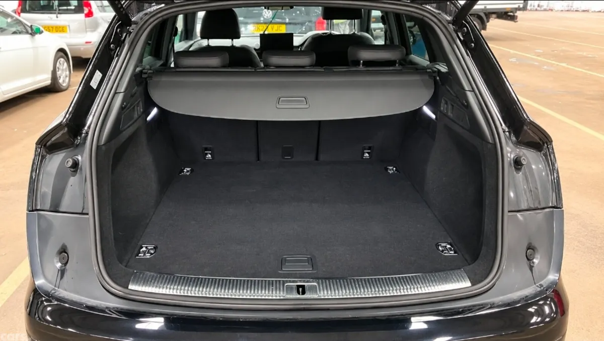 Audi Q5 SUV, Petrol Plug-in Hybrid, 2023, Black