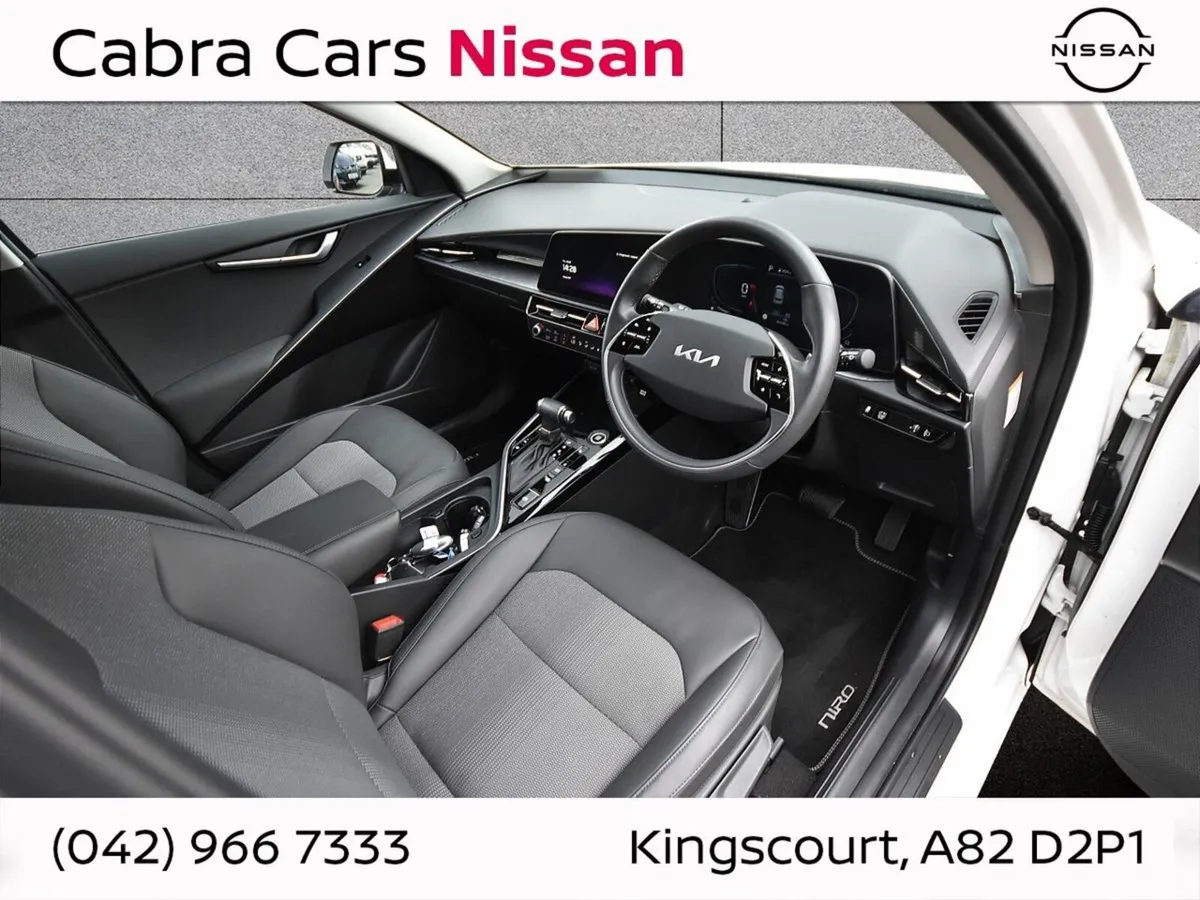 Kia Niro SUV, Petrol Hybrid, 2023, White