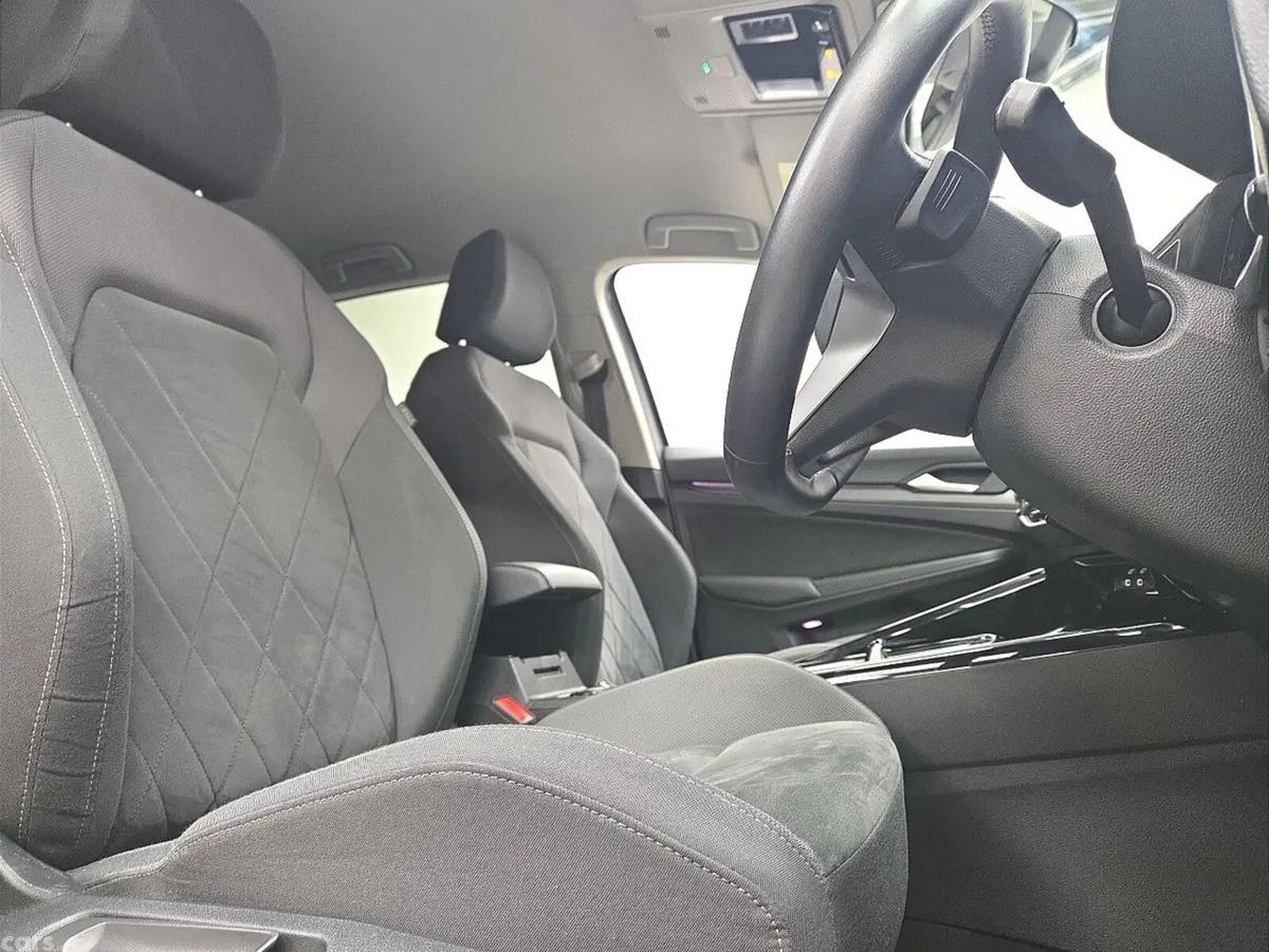 Volkswagen Golf Estate, Petrol, 2024, Grey