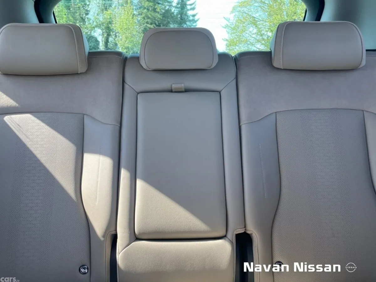 Kia Sportage SUV, Petrol Plug-in Hybrid, 2023, Black