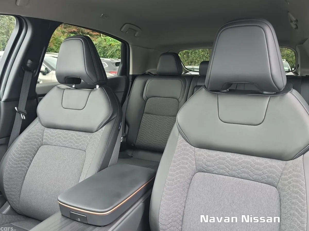 Nissan Ariya SUV, Electric, 2026, Black