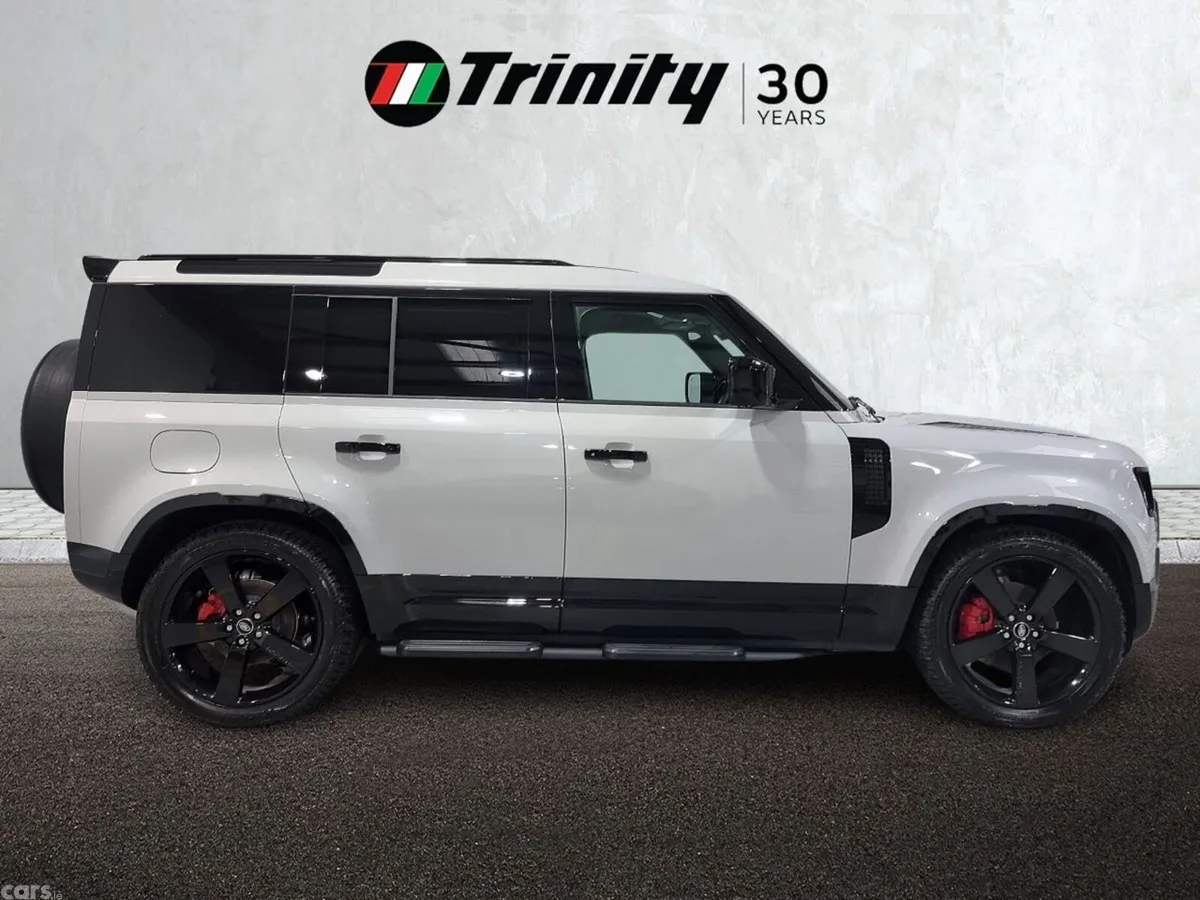 Land Rover Defender Van, Diesel, 2026, Grey