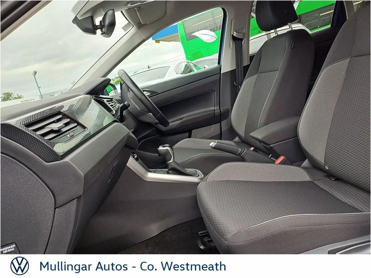 Volkswagen Polo Hatchback, Petrol, 2026, Blue