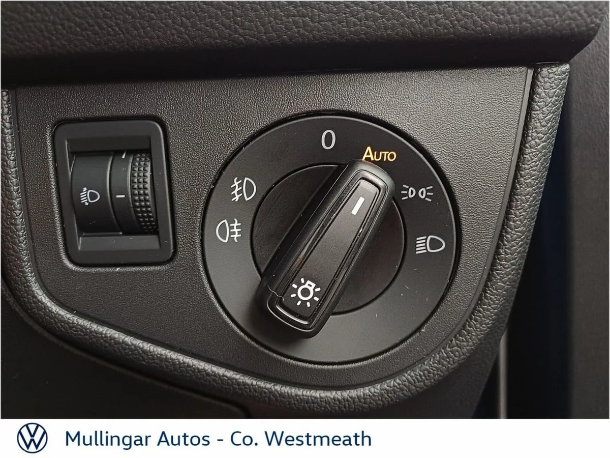 Volkswagen Polo Hatchback, Petrol, 2026, Blue