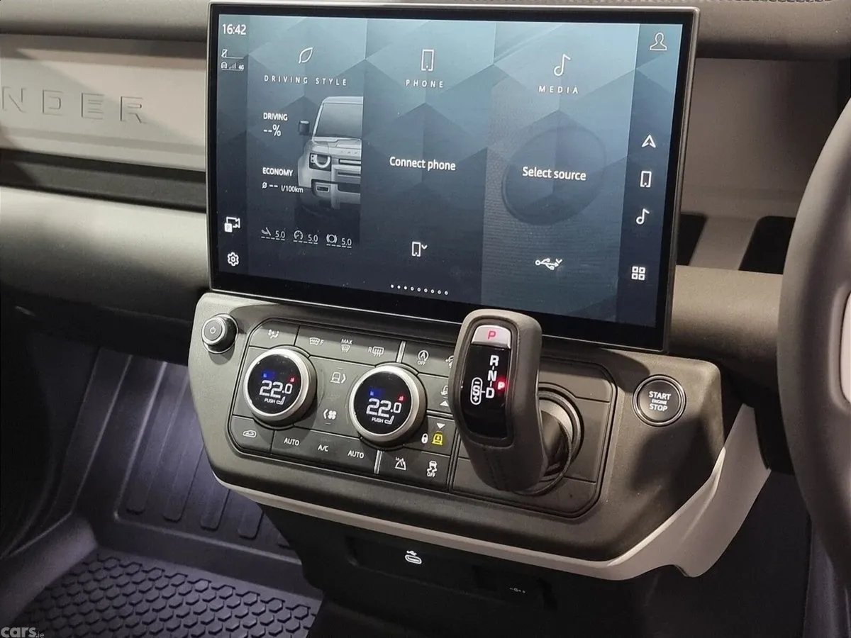 Land Rover Defender Van, Diesel, 2026, Grey