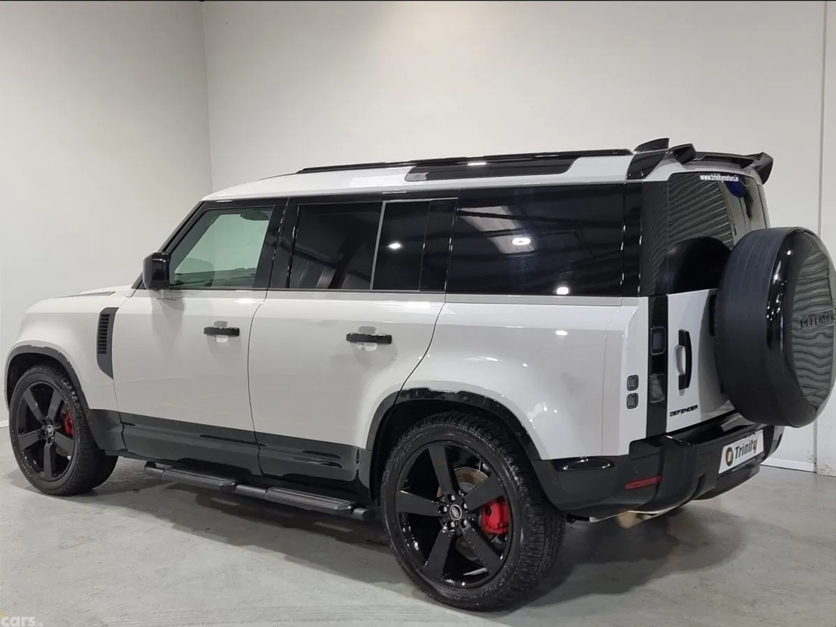 Land Rover Defender Van, Diesel, 2026, Grey