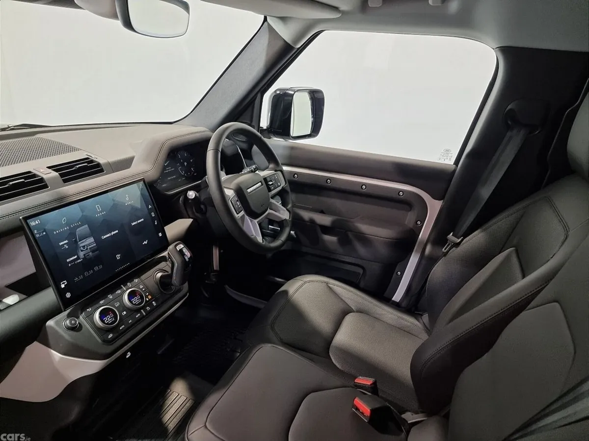 Land Rover Defender Van, Diesel, 2026, Grey