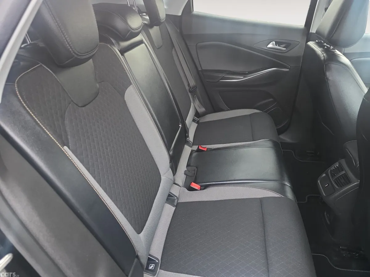 Opel Grandland X SUV, Diesel, 2019, Black