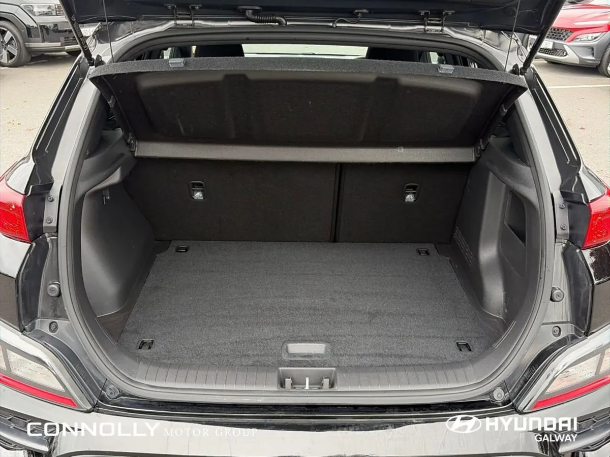 Hyundai KONA MPV, Petrol, 2022, Black