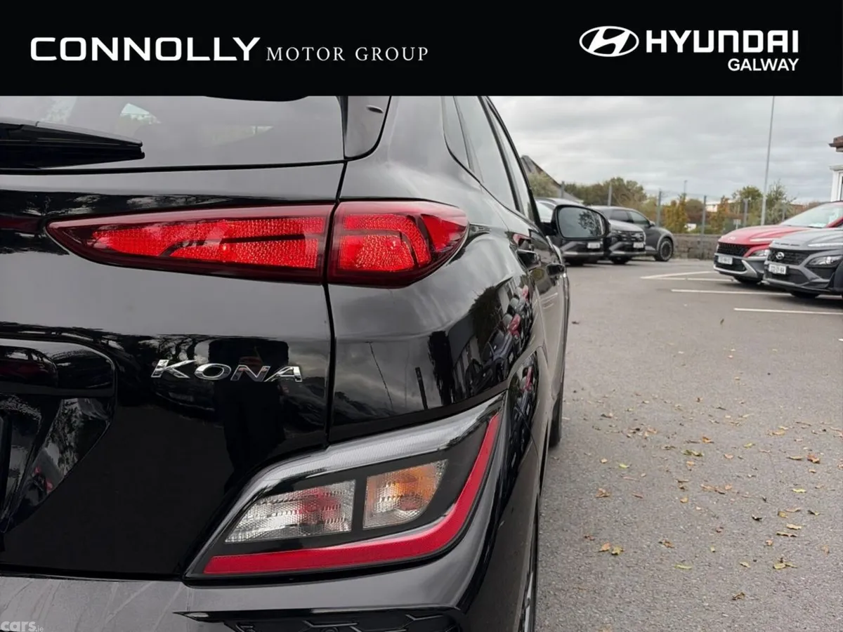 Hyundai KONA MPV, Petrol, 2022, Black