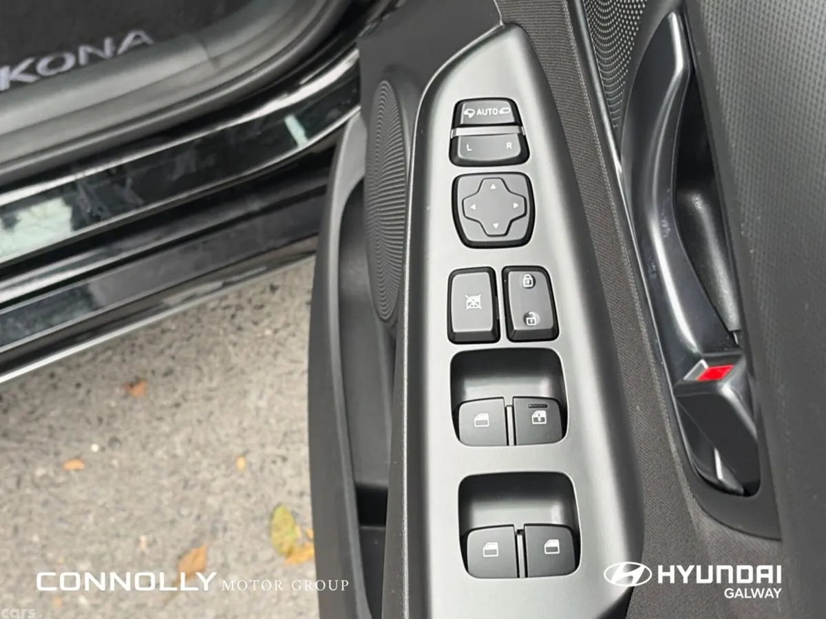 Hyundai KONA MPV, Petrol, 2022, Black