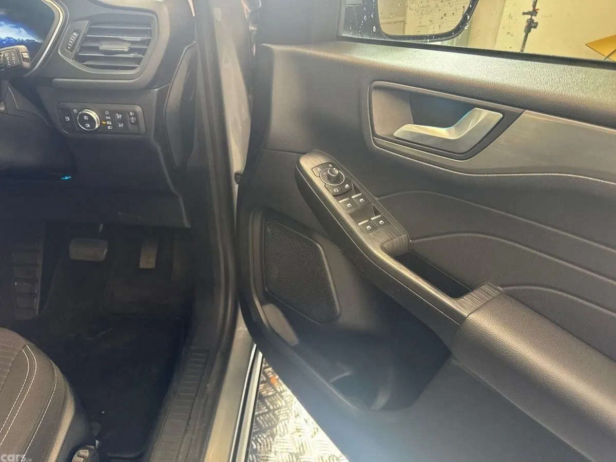 Ford Kuga SUV, Petrol Plug-in Hybrid, 2024, Grey